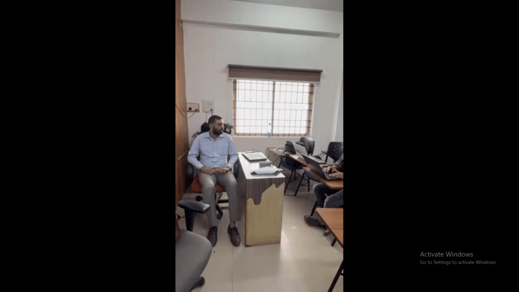 Python Full Stack Course in BTM Layout | Curriculum Session Expert trainer explaining the Python Full Stack Course in BTM Layout curriculum to students